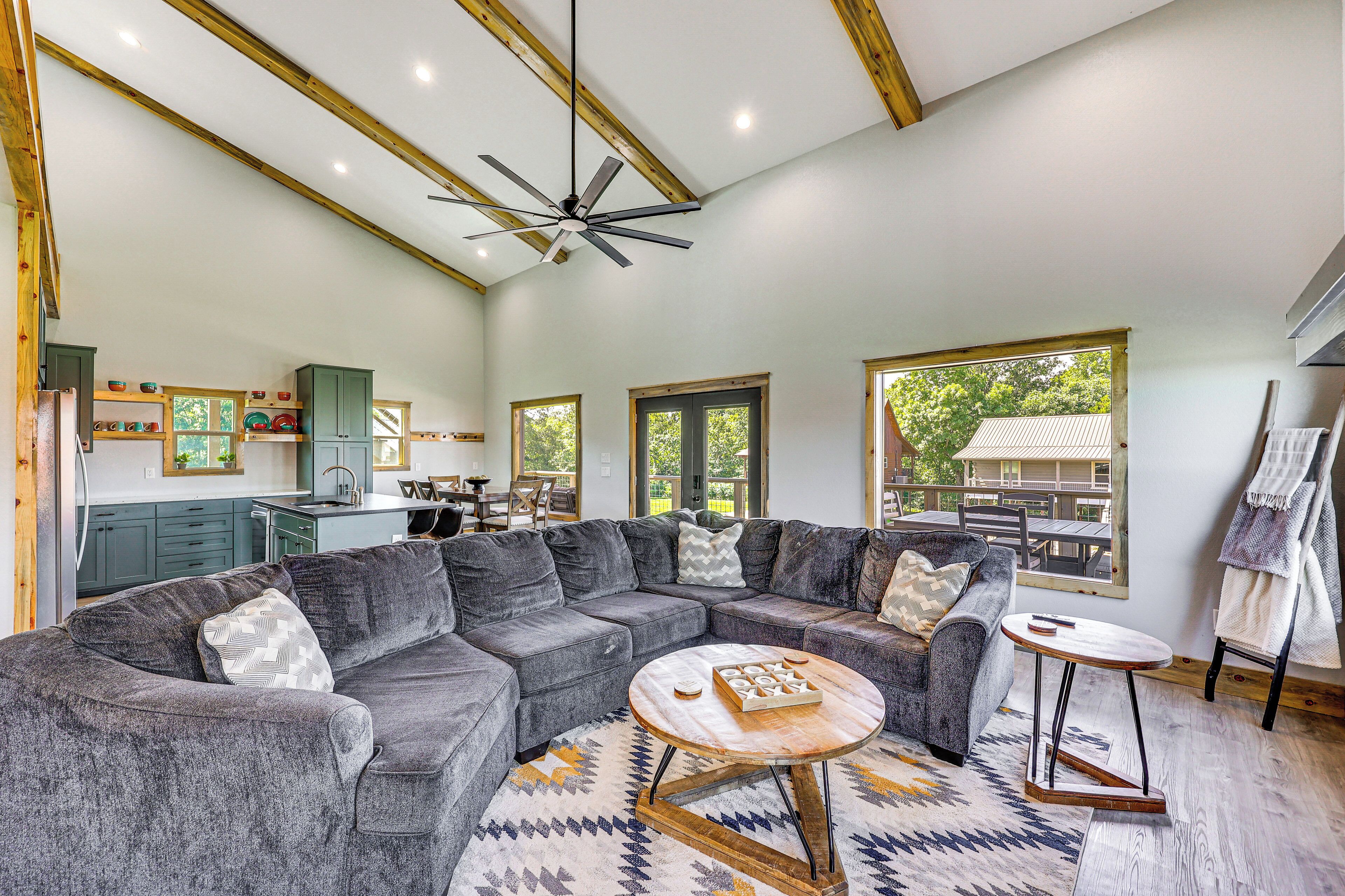 House (4 Bedrooms) | Interior