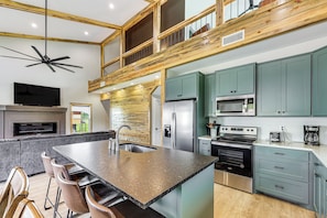 Hús (4 Bedrooms) | Að innan