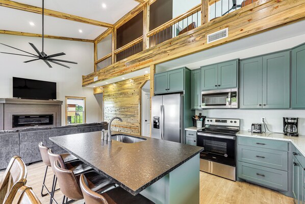 House (4 Bedrooms) | Interior