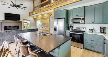 Family Tradition Glenwood Cabin w/ River Access!