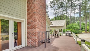 Unclassified image, 4 of 44, button - Private Walterboro Estate w/ Deck + Fire Pit! (Walterboro)