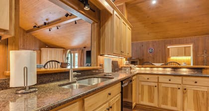 Private Walterboro Estate w/ Deck + Fire Pit!