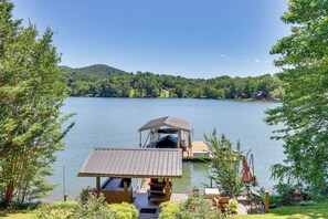 House (3 Bedrooms) | Interior - Lakefront Blairsville House w/ Game Room & Hot Tub (Blairsville)