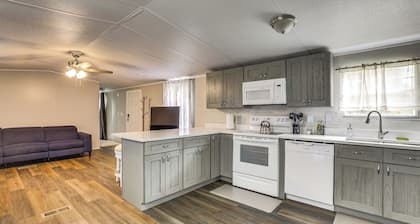 Elloree Vacation Rental ~ 7 Mi to Lake Marion!