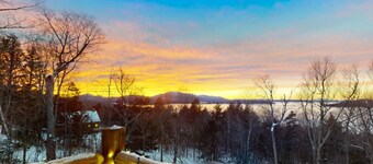 Lake View*Hot Tub*Sunsets*Fire Pit*Pet Friendly*