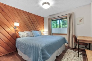 3 habitaciones, acceso a internet y ropa de cama