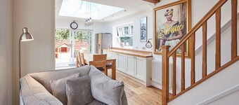 Host & Stay | Bankside Cottage