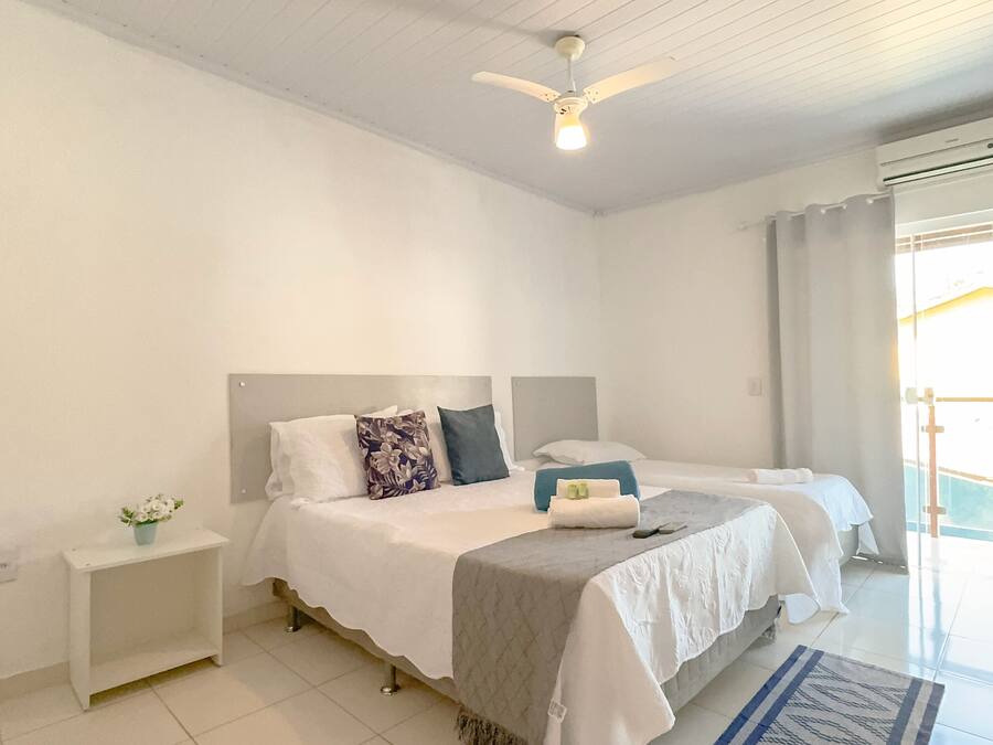 Quarto triplo standard | Roupas de cama de algodão egípcio, roupas de cama premium, frigobar