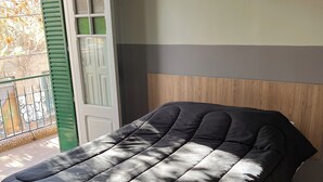 Chambre Double Confort, 1 lit double, salle de bains attenante