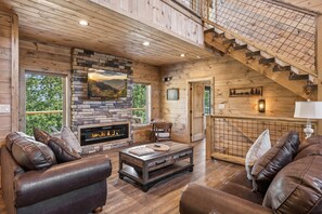 Ferienhütte, 5 Schlafzimmer | Wohnbereich | Smart-TV