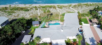 Directly on the Gulf - Unit  7 - Studio - Ground Floor - Sleeps 2