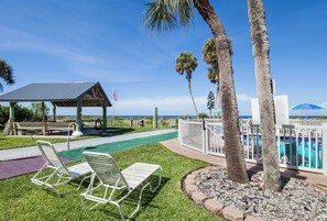 Property grounds - Directly on the Gulf - Unit  7 - Studio - Ground Floor - Sleeps 2 (Venice)