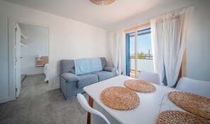 Apartment | 3 bedrooms - R154 - Apartamento Frente AL MAR EN Coma-ruga 3 (El Vendrell)