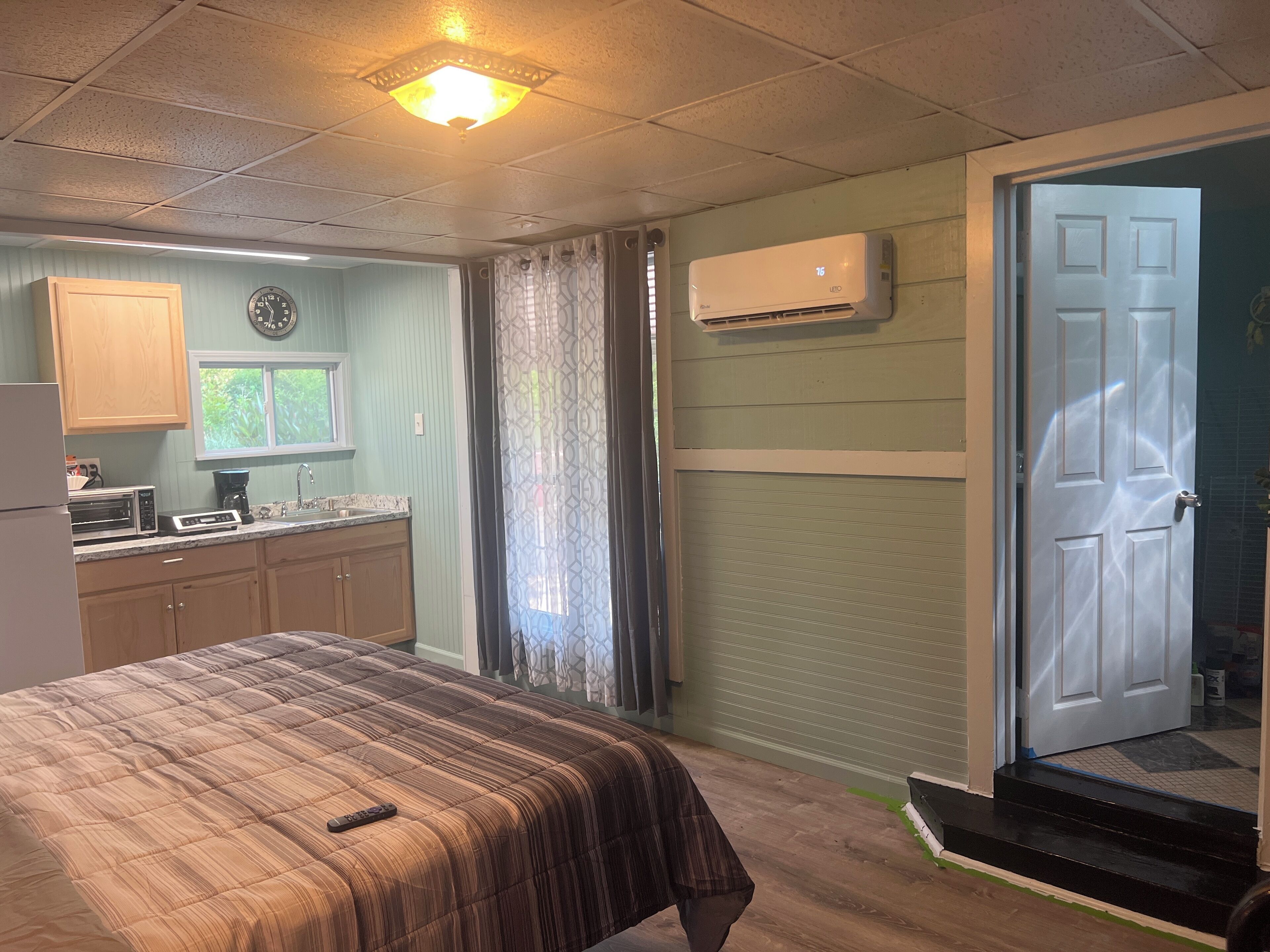 1 chambre, fer et planche à repasser, Wi-Fi gratuit, draps fournis