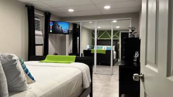 1 quarto, escrivaninha, ferros/tábuas de passar roupa, Wi-Fi