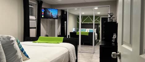 1 chambre, bureau, fer et planche à repasser, Wi-Fi