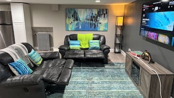 Smart TV, fireplace, computer monitors