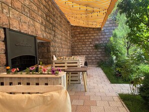Gemeinsamer Economy-Schlafsaal, Terrasse | Terrasse/Patio