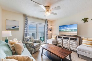 行政公寓客房, 3 間臥室, 陽台, 海灘景觀 | 客廳