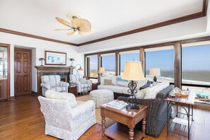 TV - Ocean Club, Gated Community, Oceanfront Pool and Hot Tub access (Isle Of Palms)