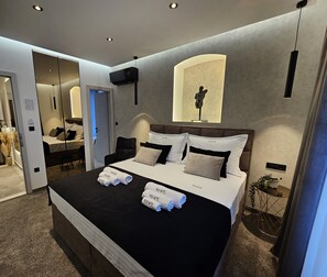 Deluxe Double Room, City View | In-room safe, blackout drapes, soundproofing, free WiFi - MAPE Luxury Rooms (Split)