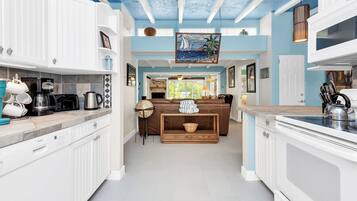 Microwave, stovetop, dishwasher, coffee/tea maker