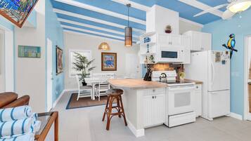 Microwave, stovetop, dishwasher, coffee/tea maker