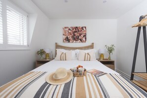 4 bedrooms, iron/ironing board, internet, bed sheets - Mount Pleasant -  a house that sleeps 8 guests  in 4 bedrooms (St Ives)