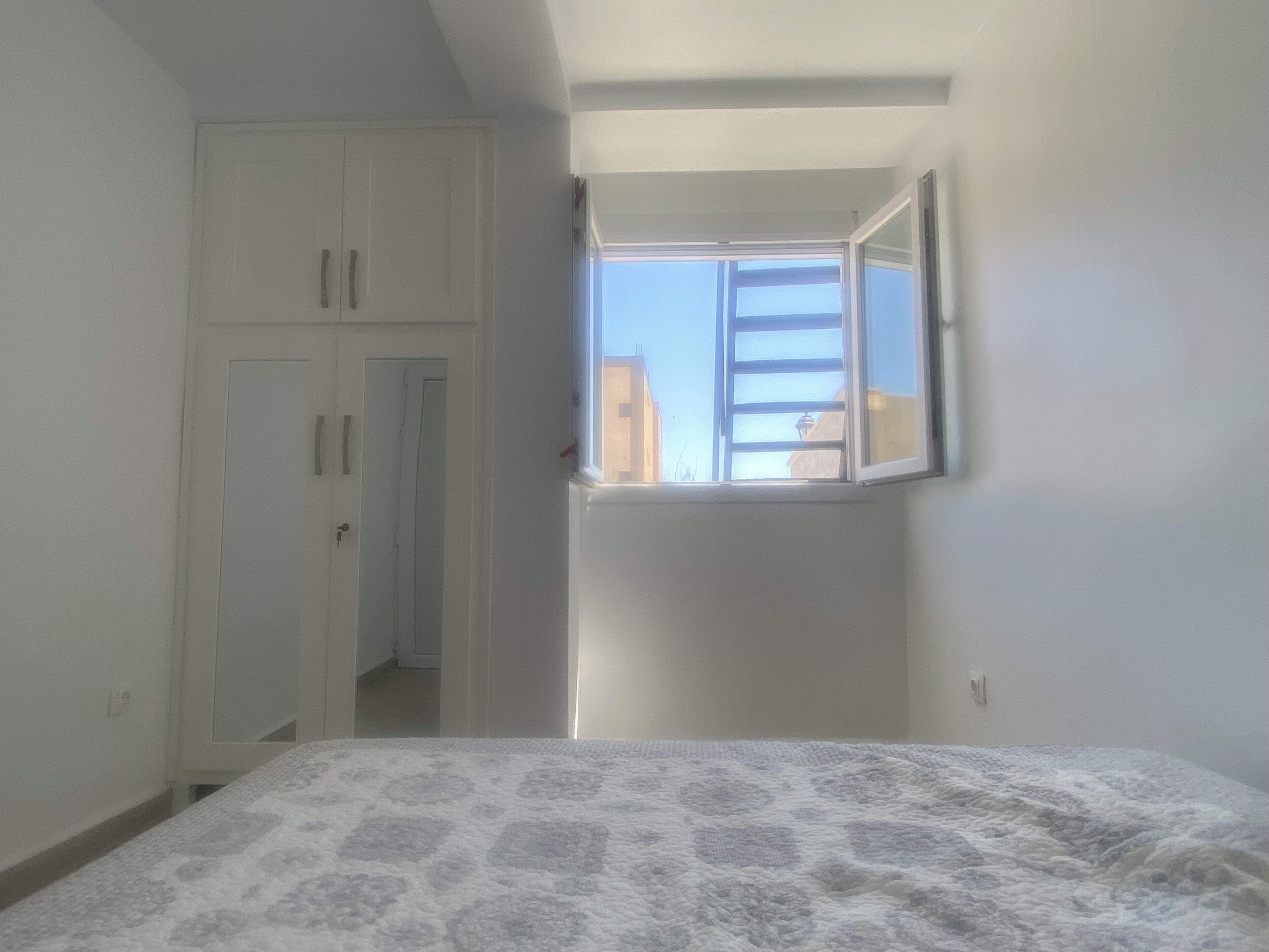 1 habitación y ropa de cama 