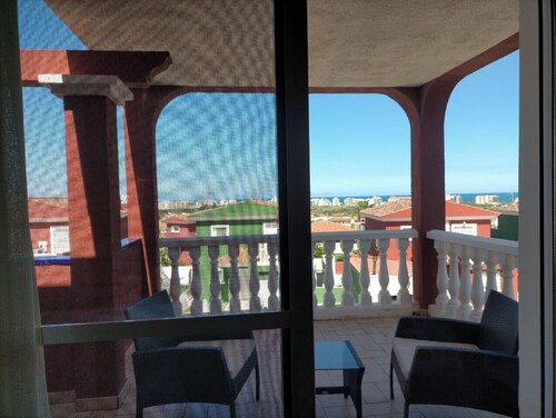 URBANIZATION VILLA WITH PRIVATE POOL IN PEÑÍSCOLA