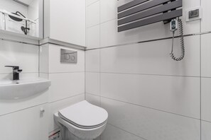 Classic Studio | Bathroom