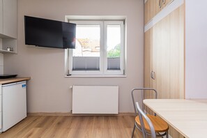Classic-Studio | Bügeleisen/Bügelbrett, kostenloses WLAN, Bettwäsche