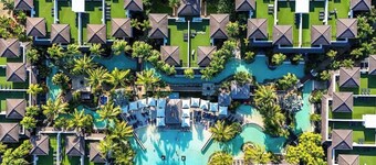 Saltwater Studio—Experience Resort-style Bliss
