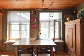 Dining - Amazing Riga Old Town apartment (Riga)