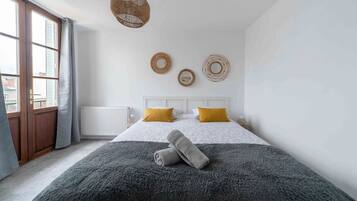 2 chambres, fer et planche Ă repasser, lit parapluie, Wi-Fi gratuit