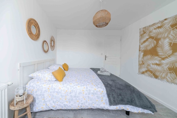 2 bedrooms, iron/ironing board, travel crib, free WiFi