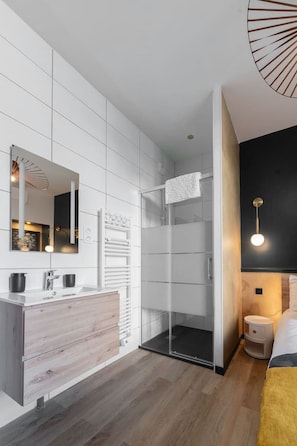 Hair dryer - Appartement design et climatisé proche de la gare (Vichy)