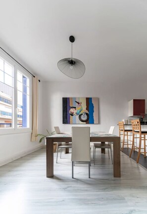 Dining - Appartement calme et lumineux proche Thermes (Vichy)