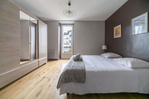  Grand appartement design, 3 chambres, centre-ville