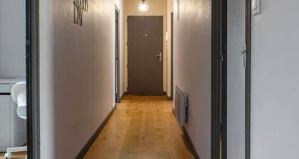 Grand appartement design, 3 chambres, centre-ville