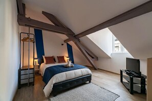 1 dormitori, planxa i posts de planxar, wifi gratuïta i roba de llit