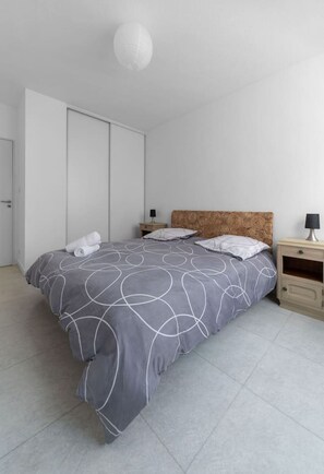 2 Schlafzimmer, Bügeleisen/Bügelbrett, Reisekinderbett, kostenloses WLAN