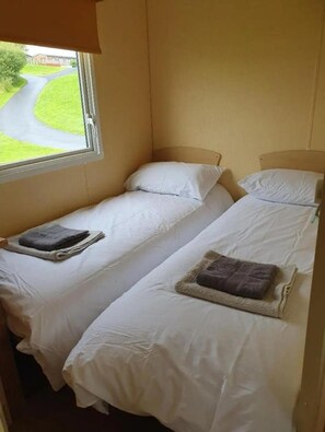 Cabin | 2 bedrooms, free WiFi, bed sheets