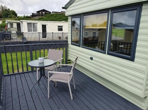 Lochside Retreat at Three Lochs Holiday Park