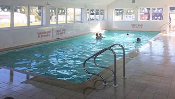 Cabin | Pool | Indoor pool
