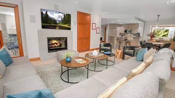 Televisión, chimenea