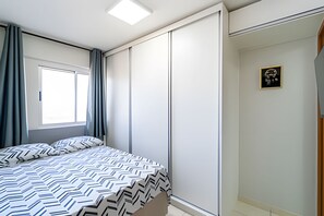 2 Schlafzimmer, Bügeleisen/Bügelbrett, Internetzugang, Bettwäsche