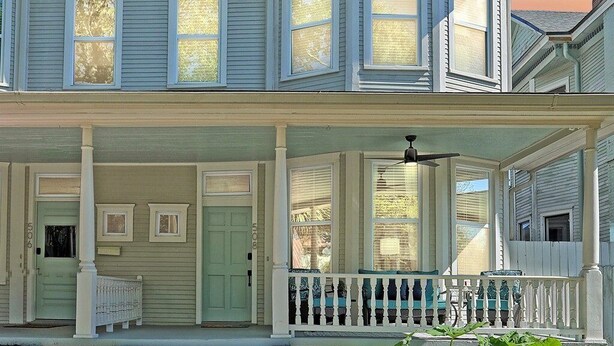 Exterior detail - Newly renovated, 3 bedrm 2 bath, Near Forsyth Park (Savannah)