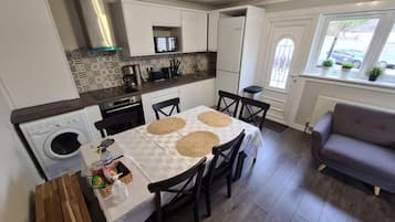 Family House, 3 Bedrooms, Kitchen, City View | 3 bedrooms, desk, laptop workspace, blackout drapes