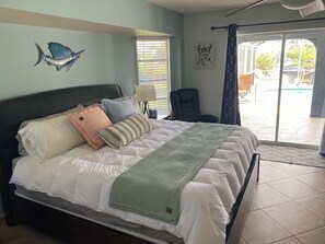 3 habitaciones, tabla de planchar con plancha, wifi y ropa de cama